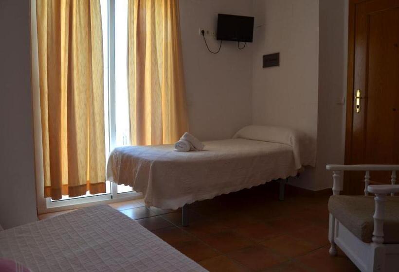 پانسیون Hostal Doña Antonia