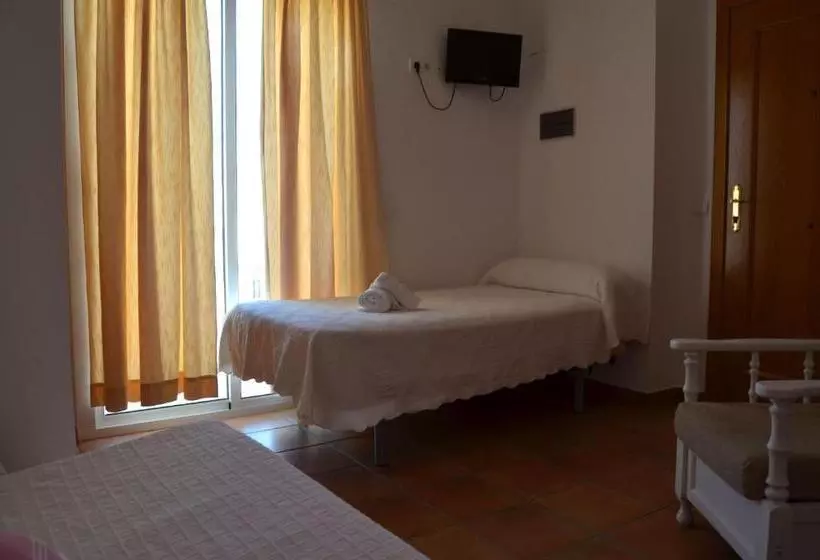 ペンション Hostal Doña Antonia
