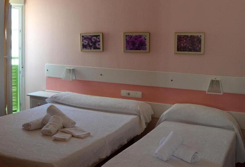پانسیون Hostal Doña Antonia