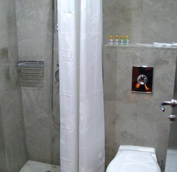 بنسيون Kokoshkovata Boutique House