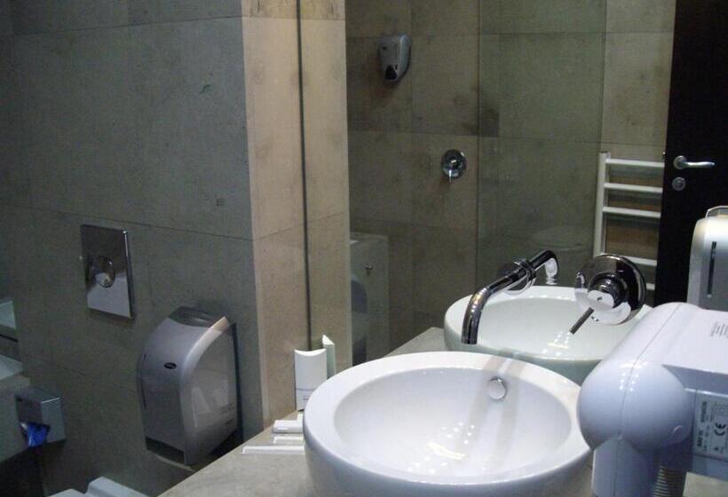 بنسيون Kokoshkovata Boutique House