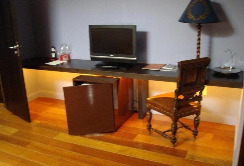 بنسيون Kokoshkovata Boutique House