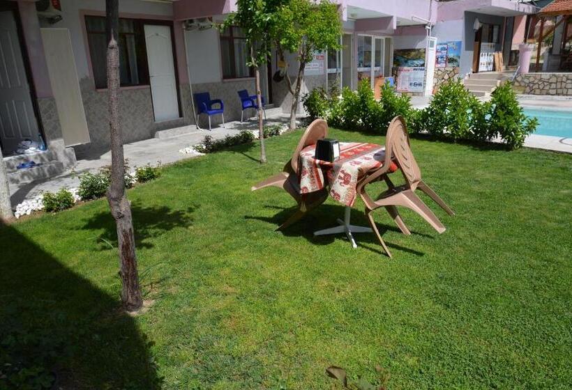 פנסיון Sunrise Aya