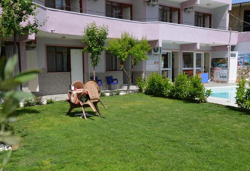 פנסיון Sunrise Aya