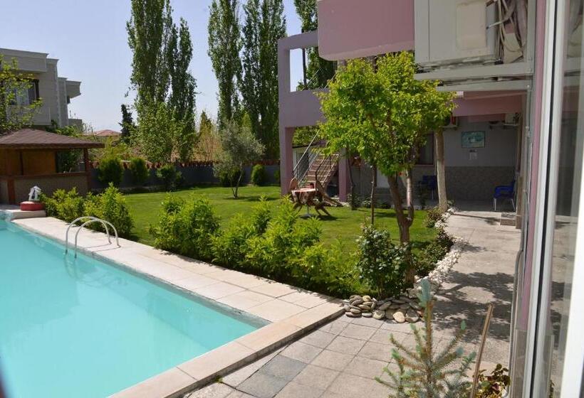 פנסיון Sunrise Aya