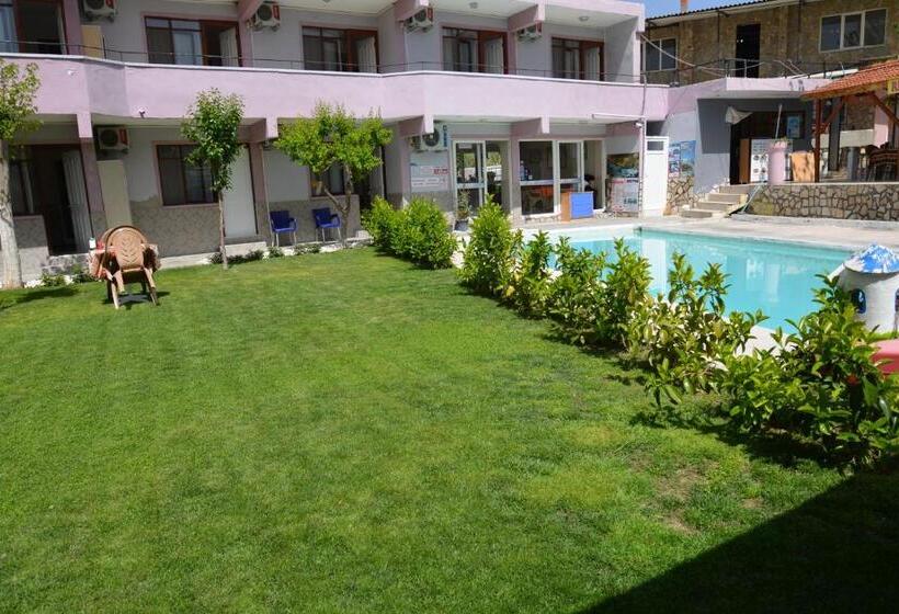 פנסיון Sunrise Aya