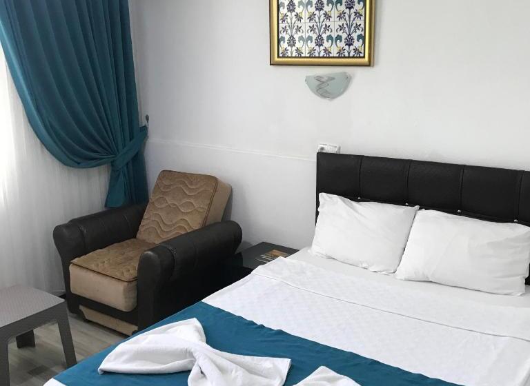 פנסיון Sunrise Aya