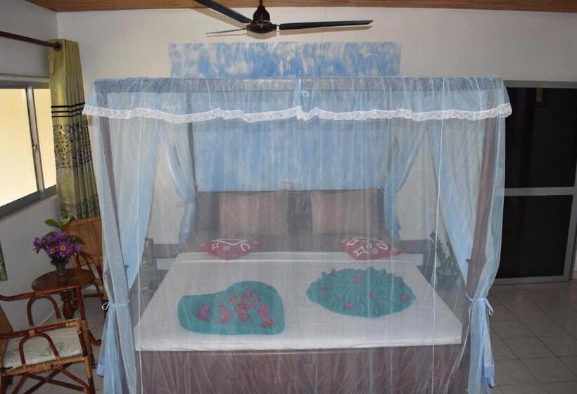 Пансион Whitepearl Beach