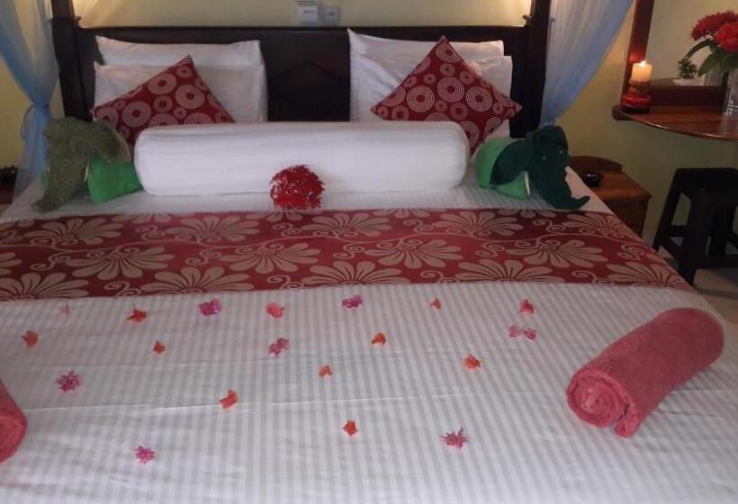 Пансион Whitepearl Beach