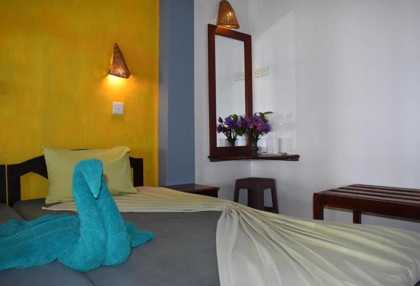 Пансион Whitepearl Beach