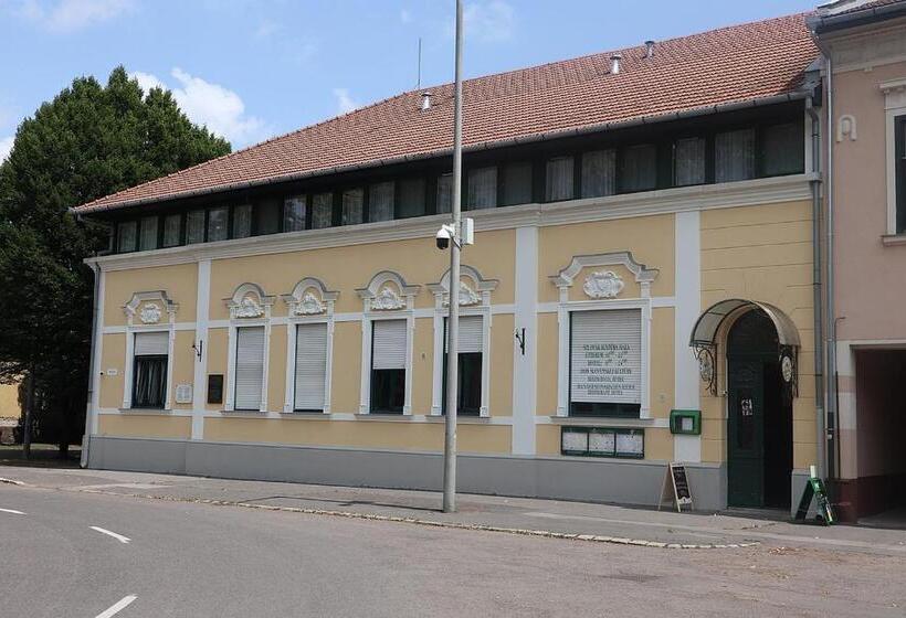 Szlovák Panzió