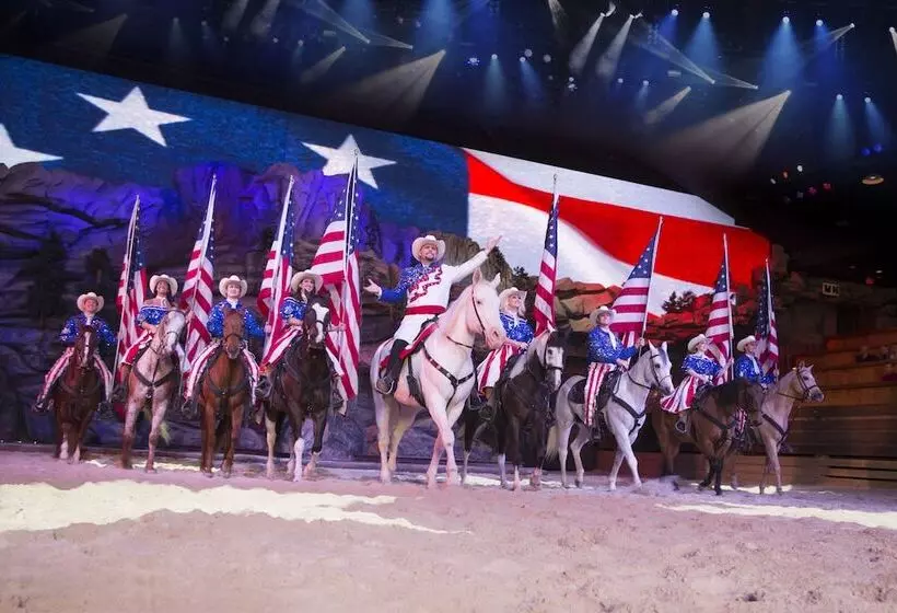 Chateau On The Lake Resort Spa And Convention Center