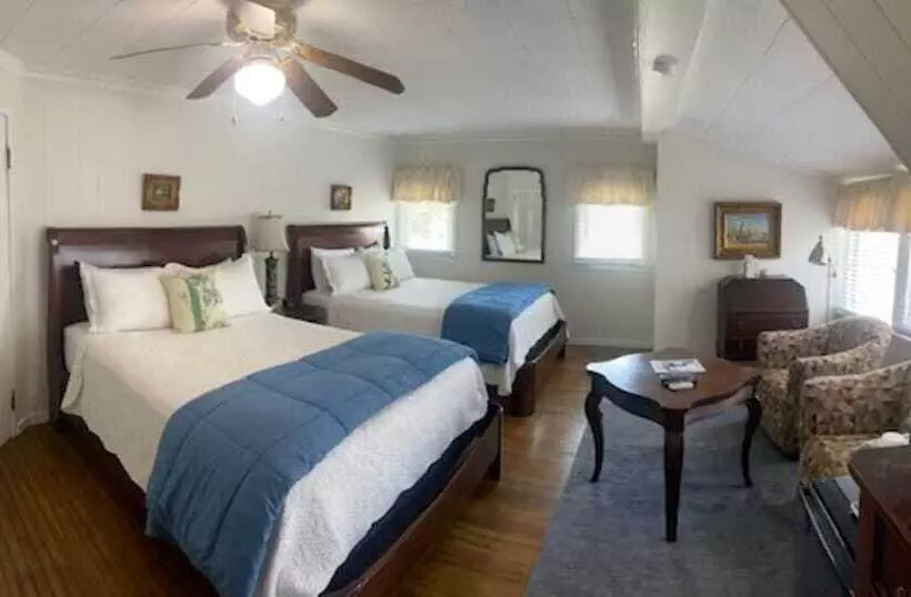 ホテル Cherokee Lodge