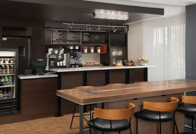 فندق Courtyard By Marriott Dothan