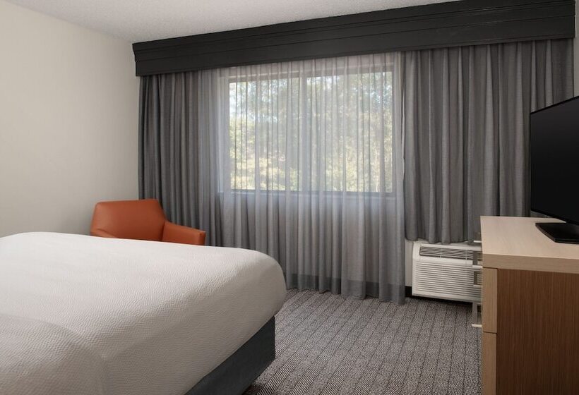 호텔 Courtyard By Marriott Dothan