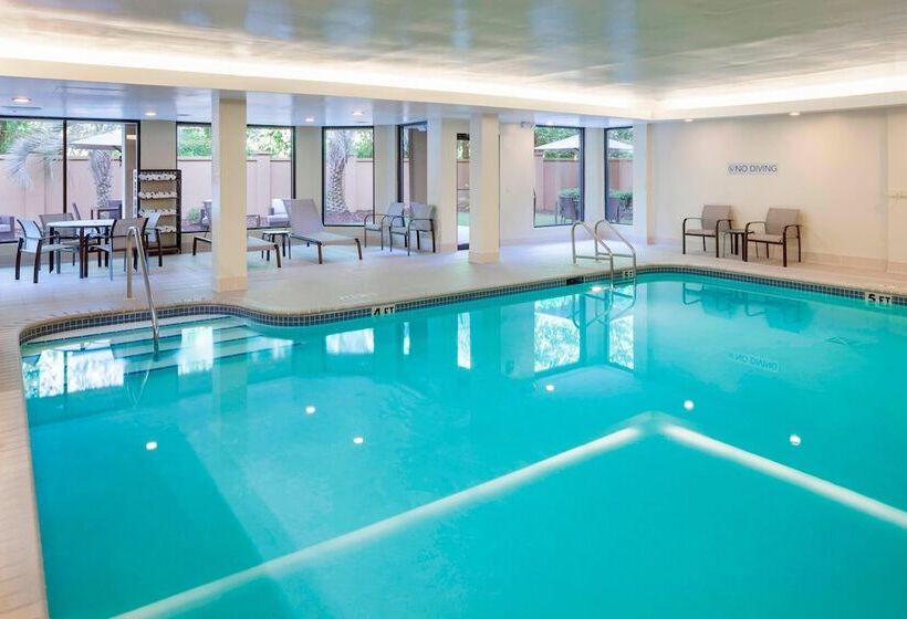 בית מלון כפרי Courtyard By Marriott Pensacola