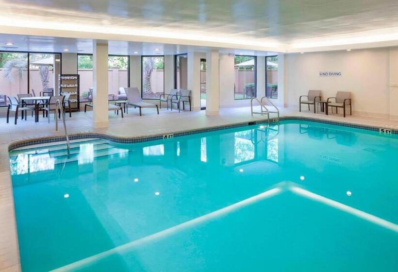 בית מלון כפרי Courtyard By Marriott Pensacola