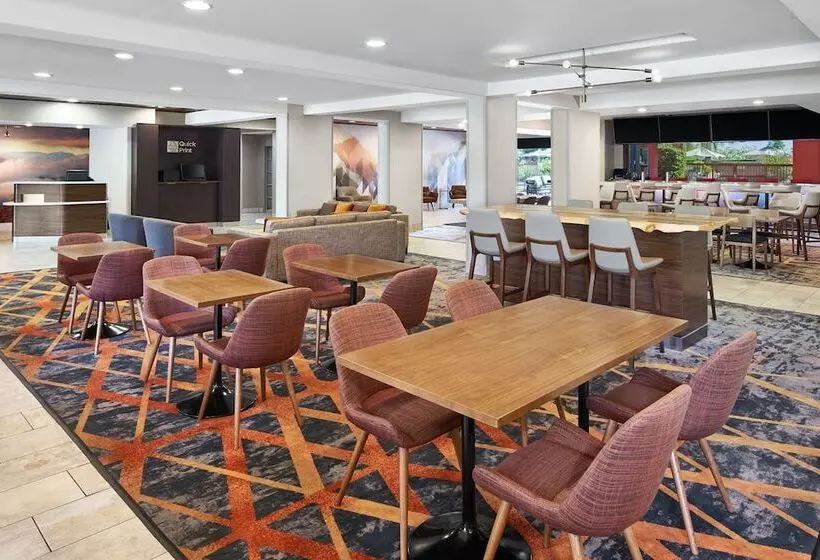 هتل Courtyard Scottsdale North