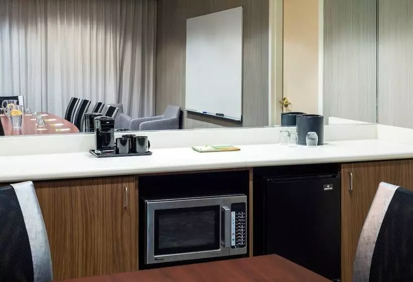 Hotel Courtyard Toledo Maumee/arrowhead