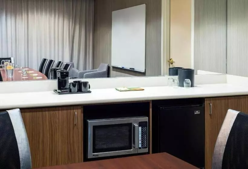 Hotel Courtyard Toledo Maumee/arrowhead