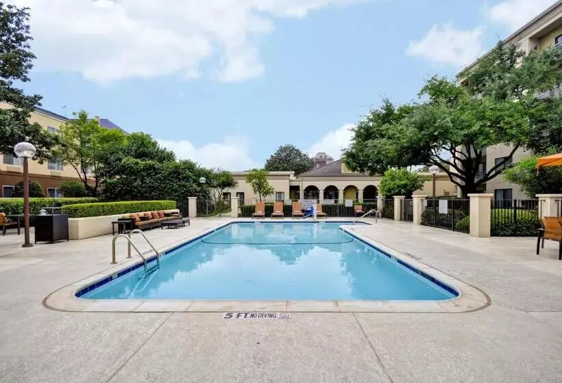 호텔 Courtyard Dallas Medical Market Center