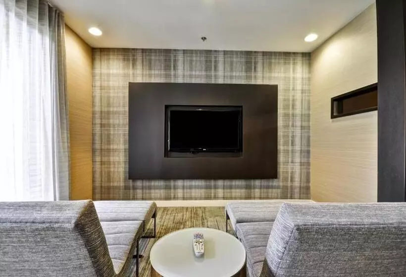 호텔 Courtyard Dallas Medical Market Center