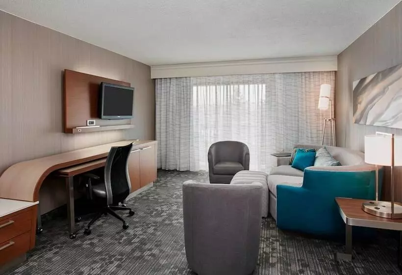 호텔 Courtyard By Marriott Detroit Pontiac/auburn Hills