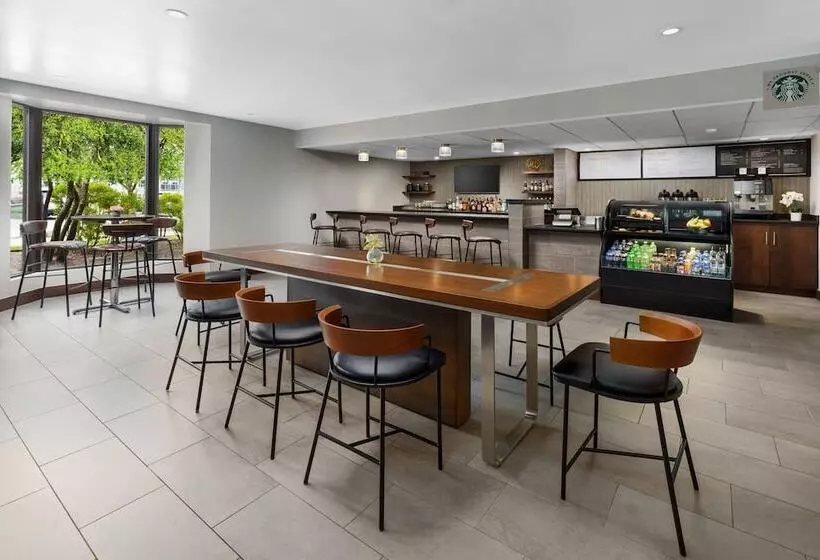 酒店 Courtyard Manchesterboston Regional Airport