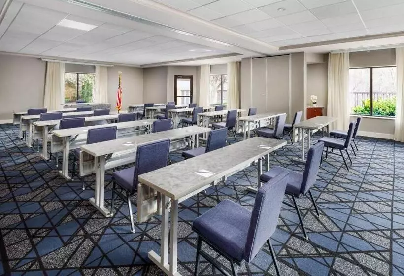 酒店 Courtyard Manchesterboston Regional Airport