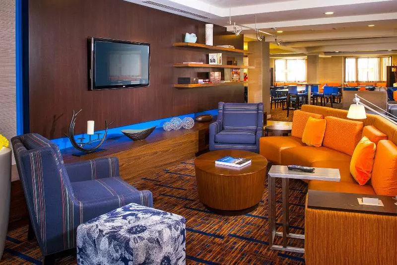 호텔 Courtyard By Marriott Richmond Northwest