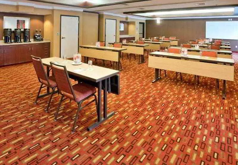 בית מלון כפרי Courtyard Salt Lake City Airport