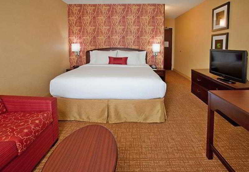 هتل Courtyard Salt Lake City Airport