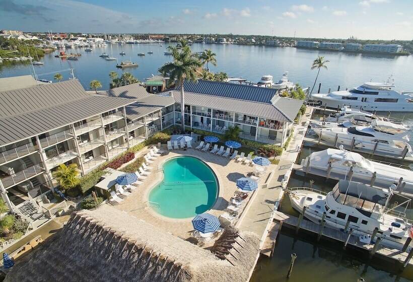 فندق Cove Inn On Naples Bay