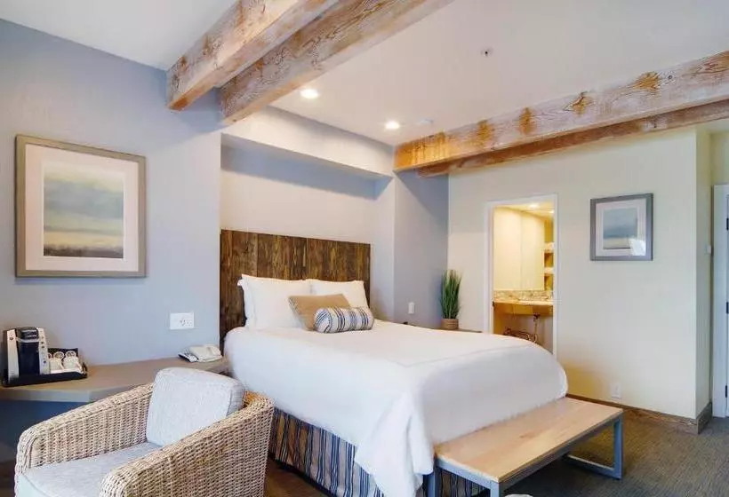 ホテル Cypress Inn On Miramar Beach