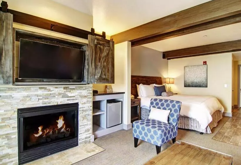 ホテル Cypress Inn On Miramar Beach