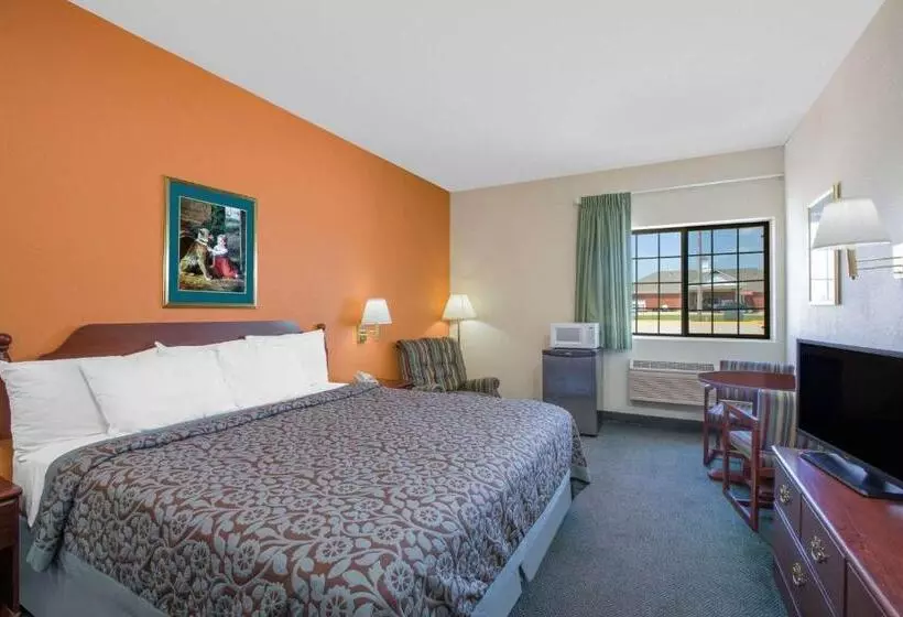 Отель Days Inn By Wyndham Butler