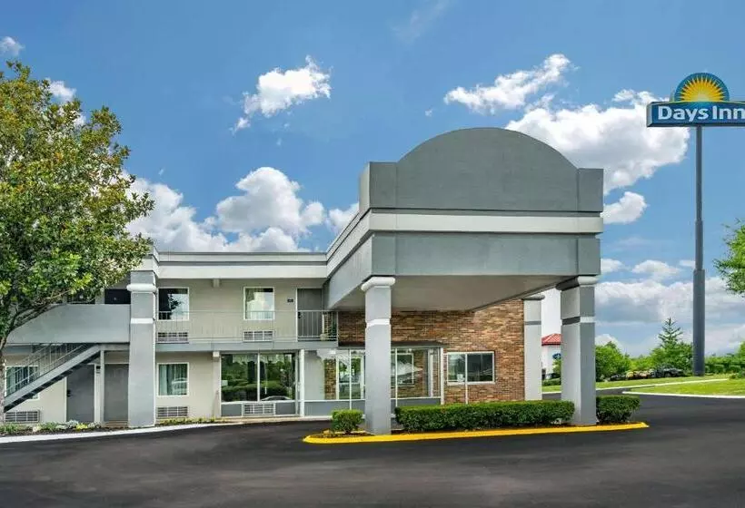 酒店 Days Inn By Wyndham Clarksville Tn