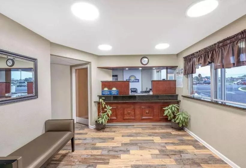 酒店 Days Inn By Wyndham Clarksville Tn