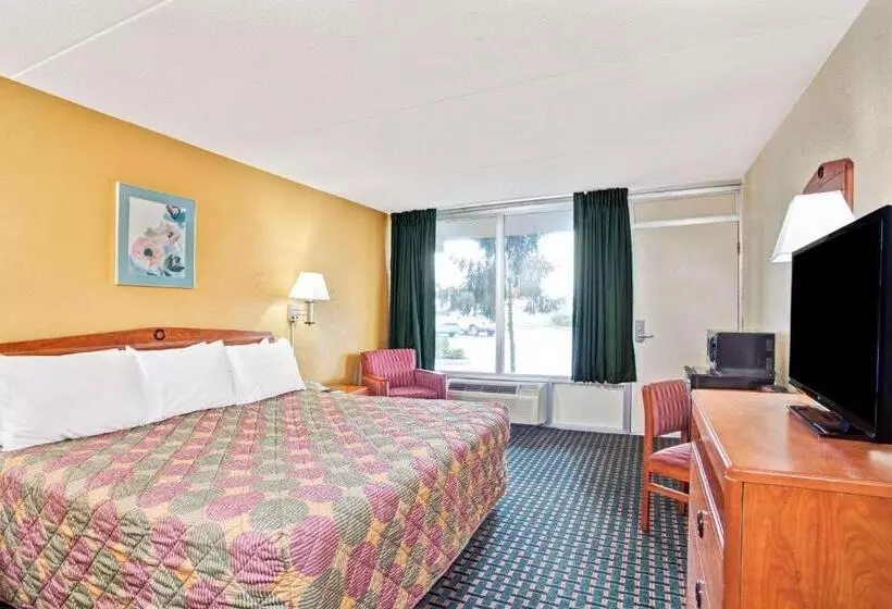 酒店 Days Inn By Wyndham Clarksville Tn