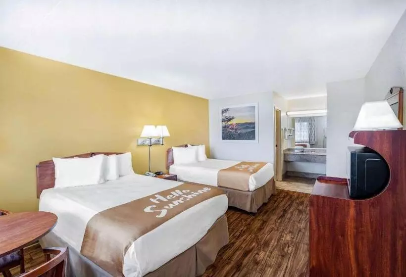 酒店 Days Inn By Wyndham Clarksville Tn