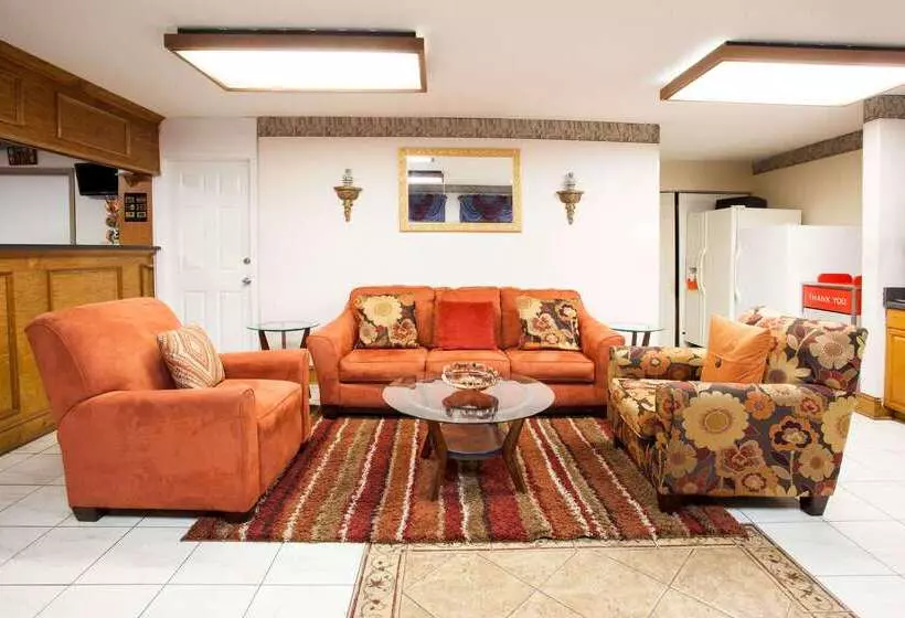 호텔 Days Inn By Wyndham Covington