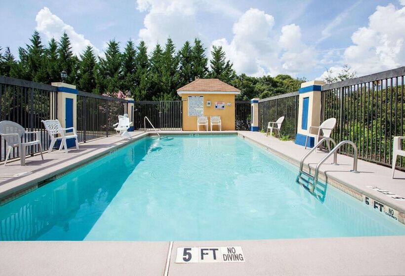 Отель Days Inn By Wyndham Covington