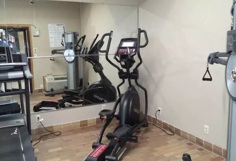 Hotel Days Inn By Wyndham Maumee/toledo