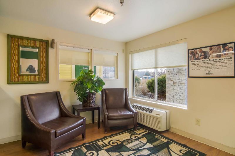 Hotel Hometowne Studios By Red Roof Denver Glendale/ Cherry Creek