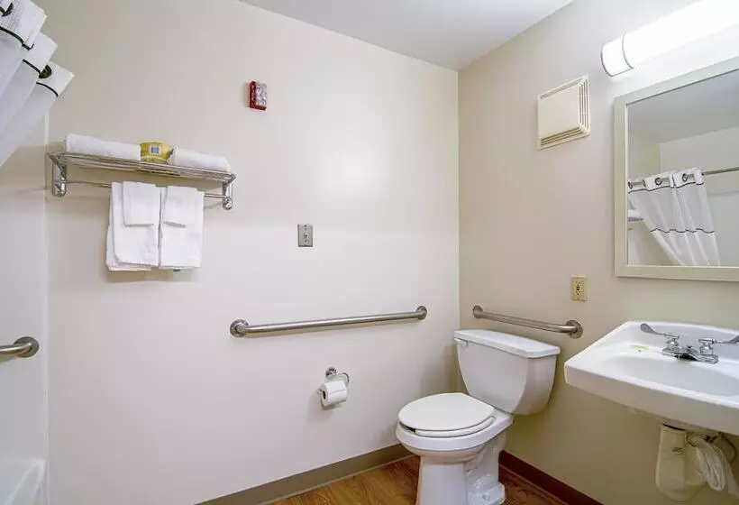 酒店 Hometowne Studios By Red Roof Chicago   Waukegan