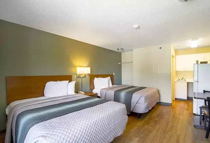 酒店 Hometowne Studios By Red Roof Chicago   Waukegan