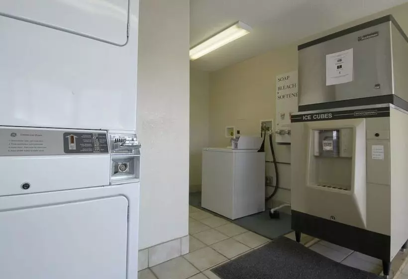 호텔 Red Roof Inn Cleveland Medina