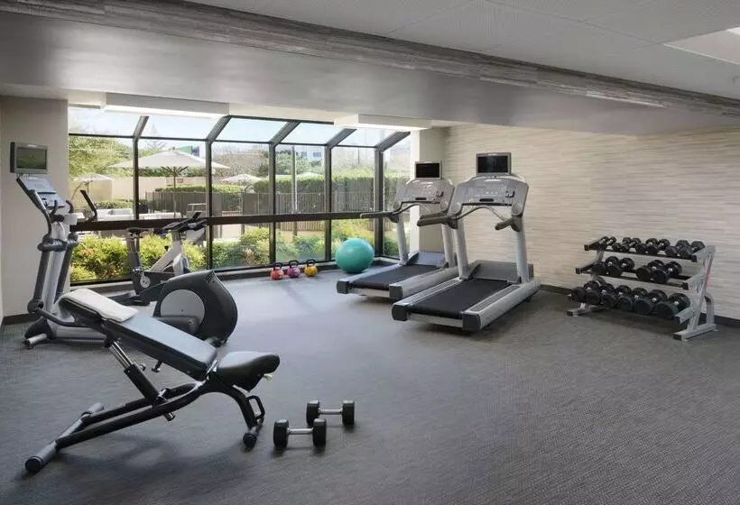 هتل Sonesta Select Dallas Central Expressway