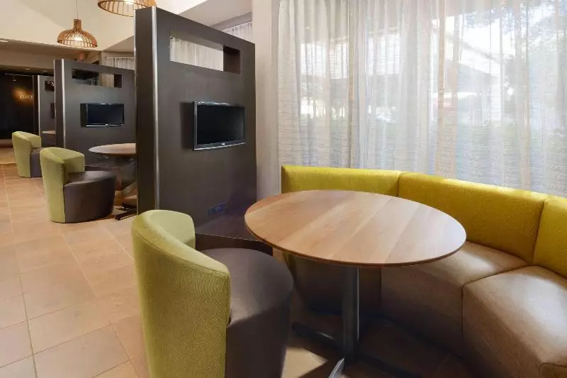 هتل Sonesta Select Dallas Central Expressway