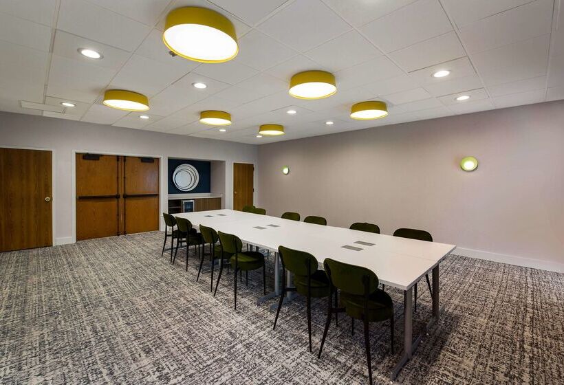 فندق Sonesta Select Philadelphia Airport